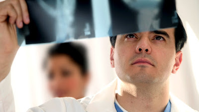 201202091518medico_radiografia.jpeg